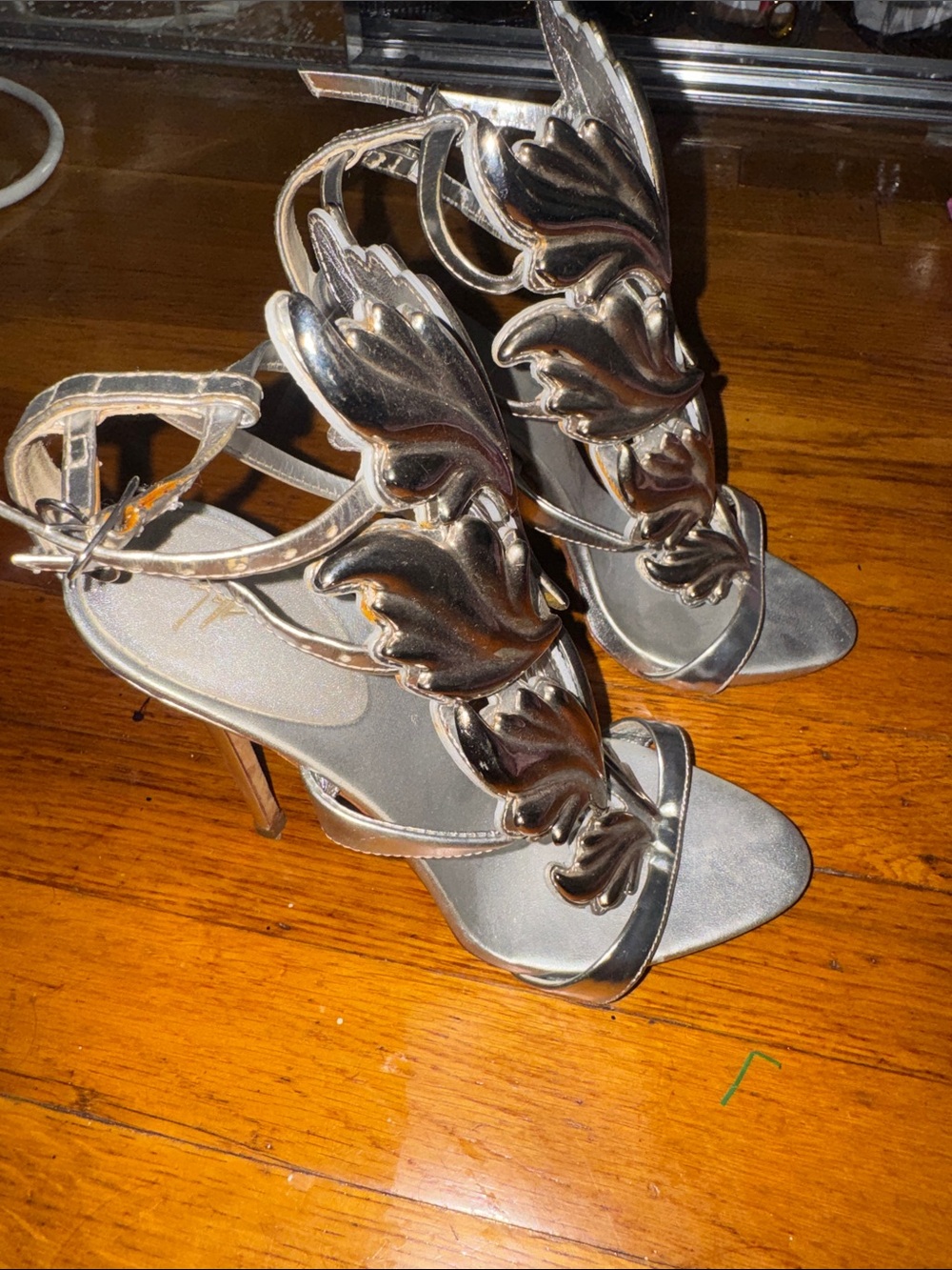 Giuseppe Zannoti Silver Women's Statement Leaf Gladiator Heels - Picture 2 of 3